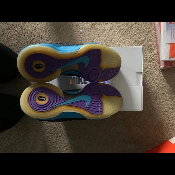 Nike Hyperdunk 2012 + - Picture 5 of 6